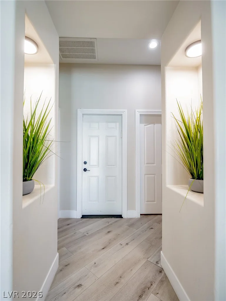 1740 Oval, Las Vegas, NV 89117