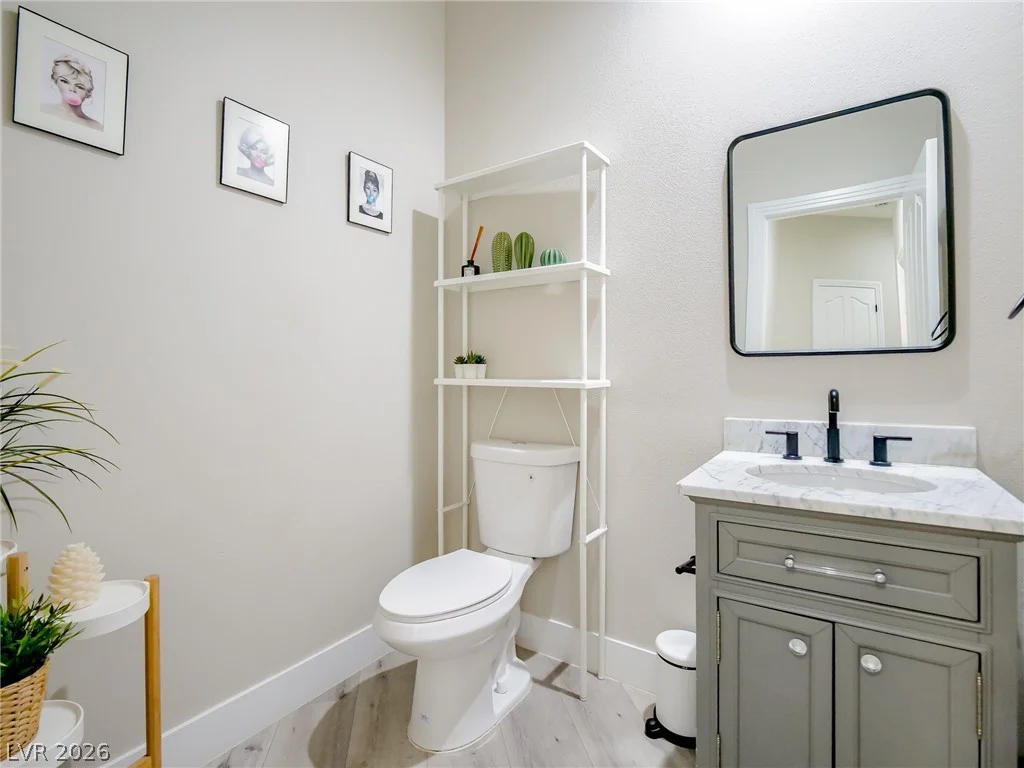 1740 Oval, Las Vegas, NV 89117