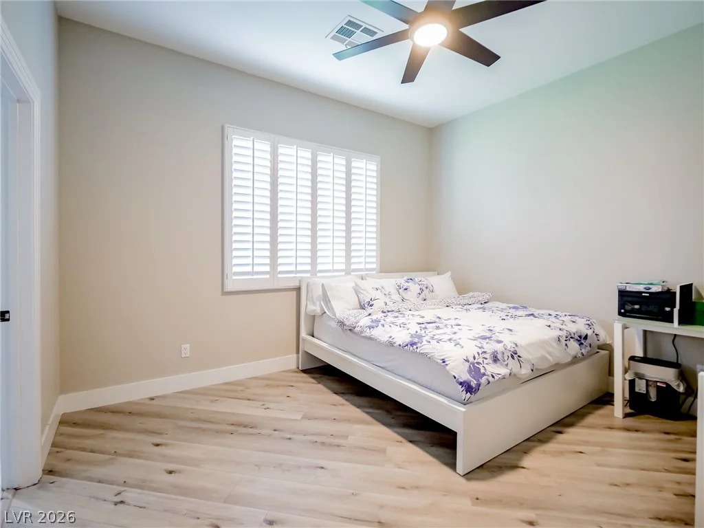 1740 Oval, Las Vegas, NV 89117