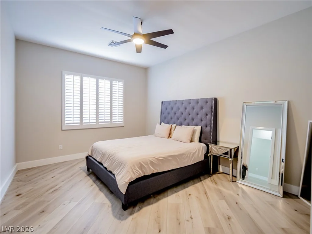 1740 Oval, Las Vegas, NV 89117