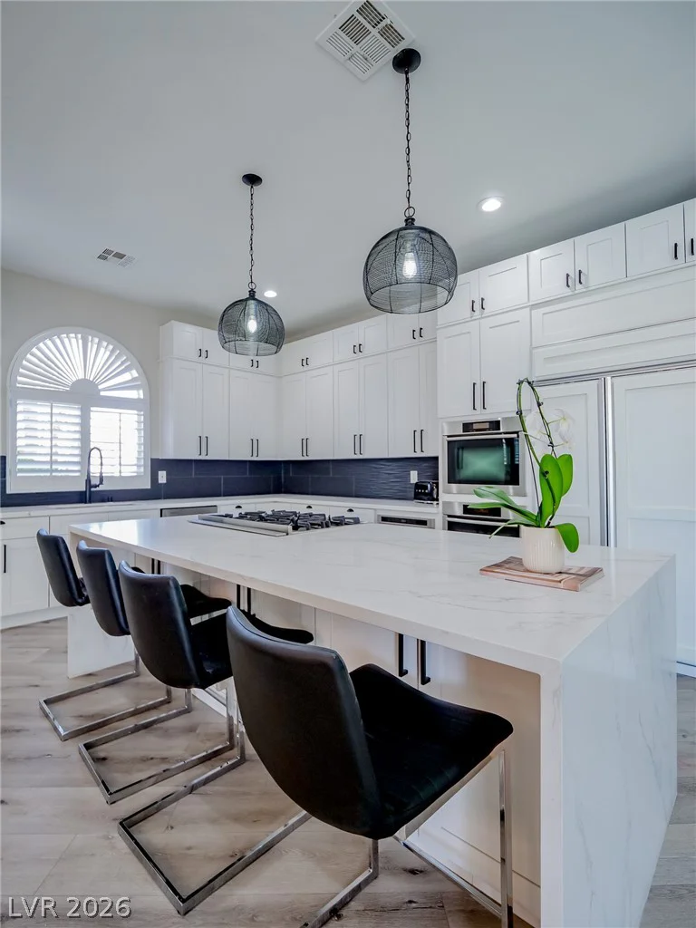 1740 Oval, Las Vegas, NV 89117