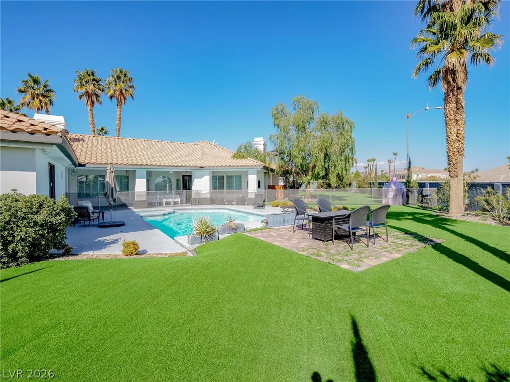 1740 Oval, Las Vegas, NV 89117