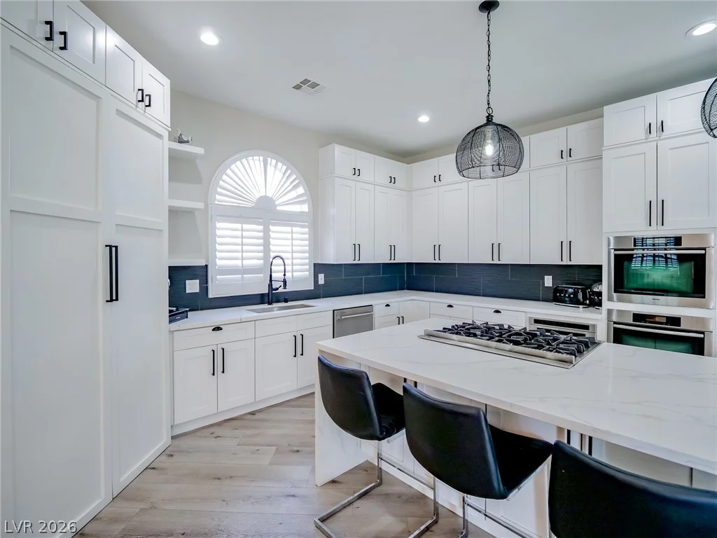 1740 Oval, Las Vegas, NV 89117