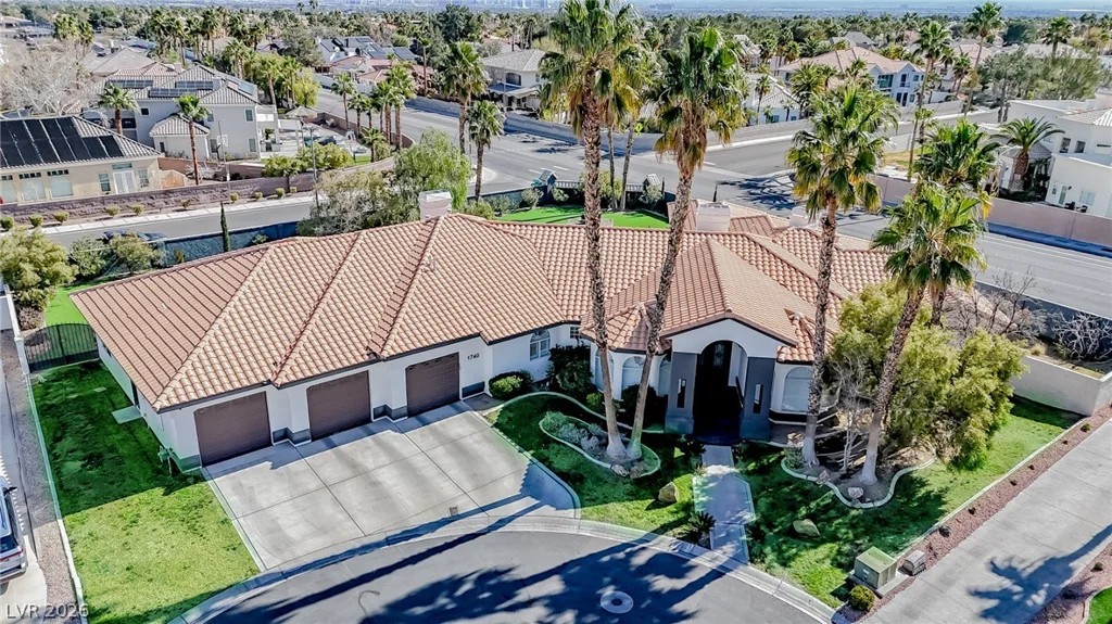1740 Oval, Las Vegas, NV 89117