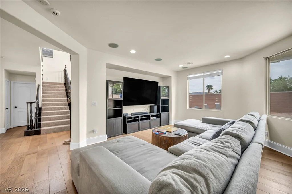 6908 Forest Gate, North Las Vegas, NV 89084