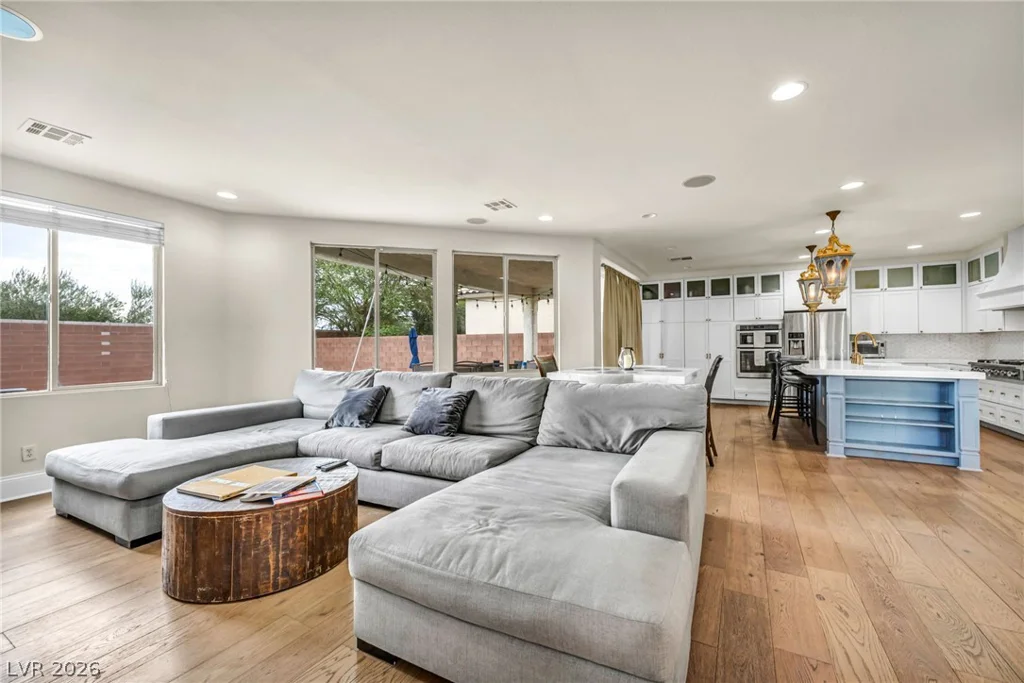 6908 Forest Gate, North Las Vegas, NV 89084