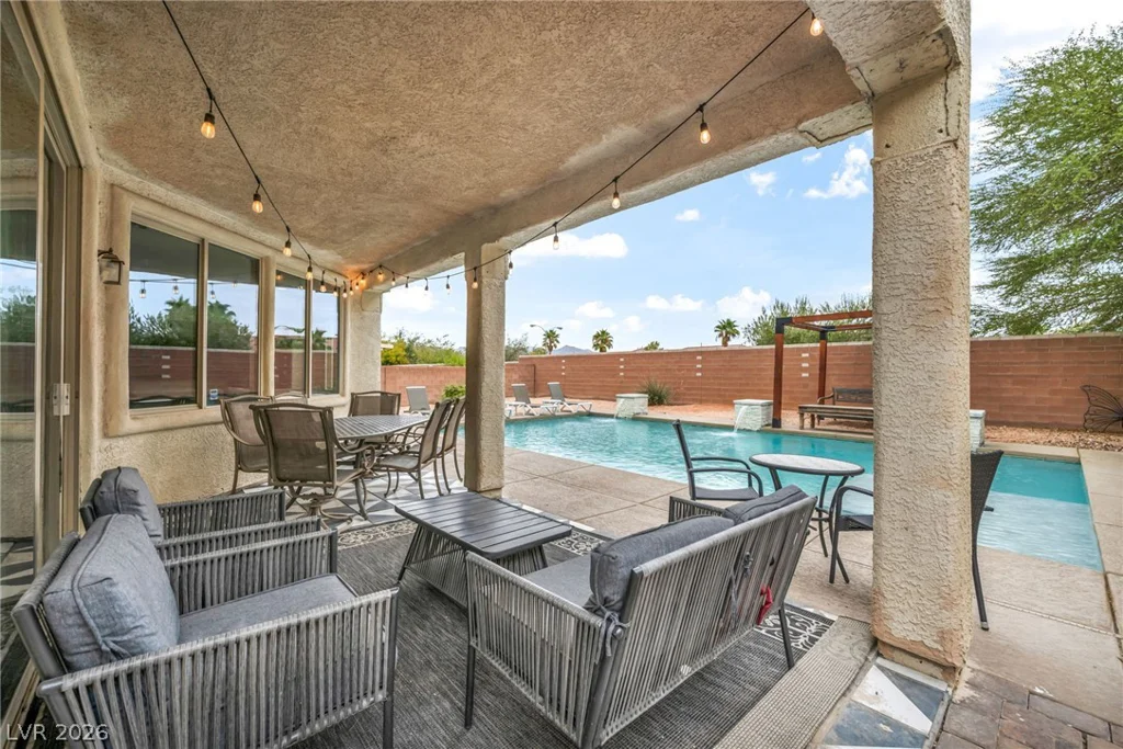 6908 Forest Gate, North Las Vegas, NV 89084