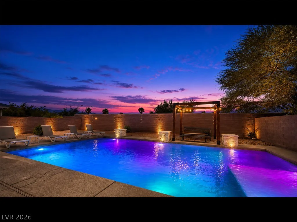 6908 Forest Gate, North Las Vegas, NV 89084