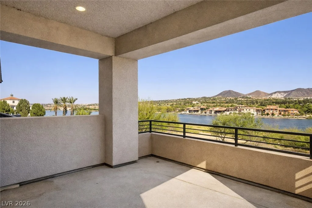 72 Bella Lago, Henderson, NV 89011