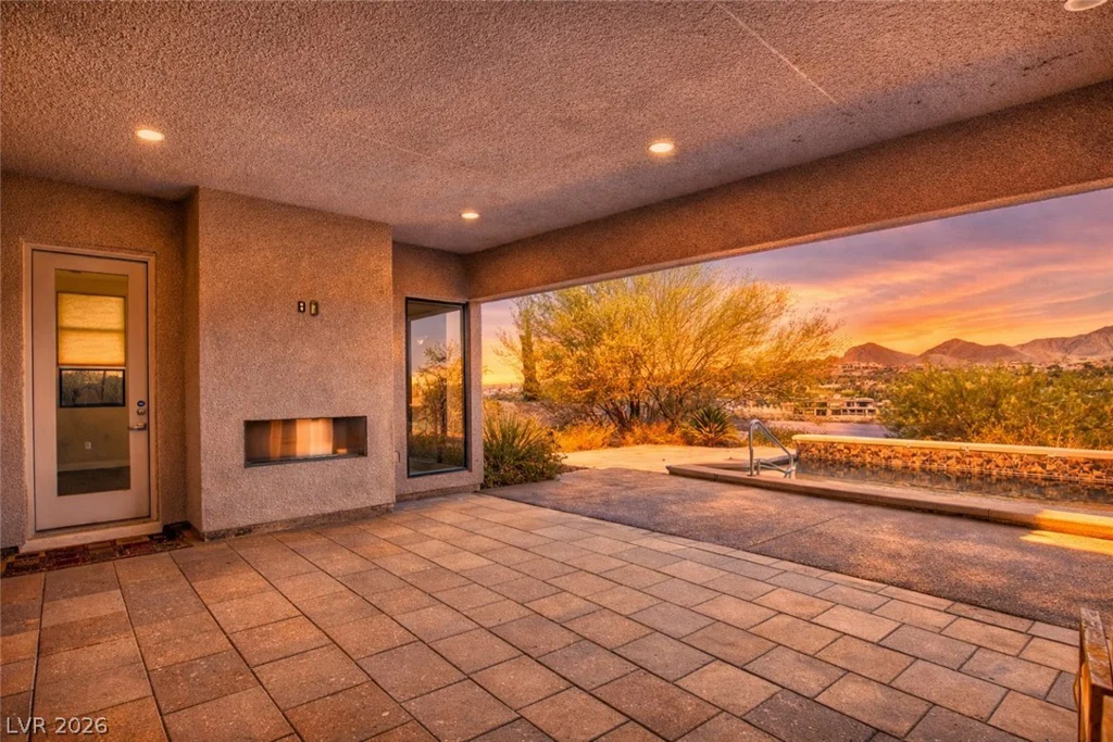 72 Bella Lago, Henderson, NV 89011