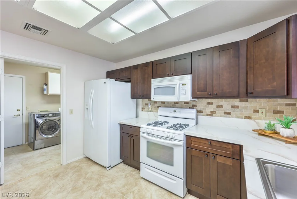 9032 LITCHFIELD, Las Vegas, NV 89134