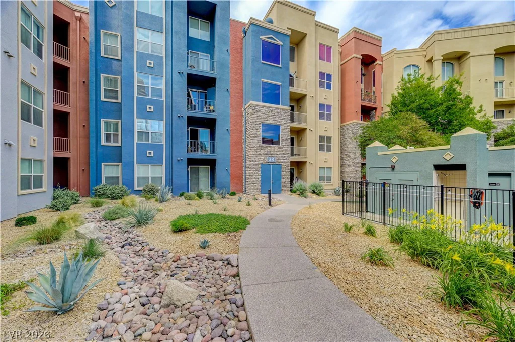 38 Serene, Las Vegas, NV 89123