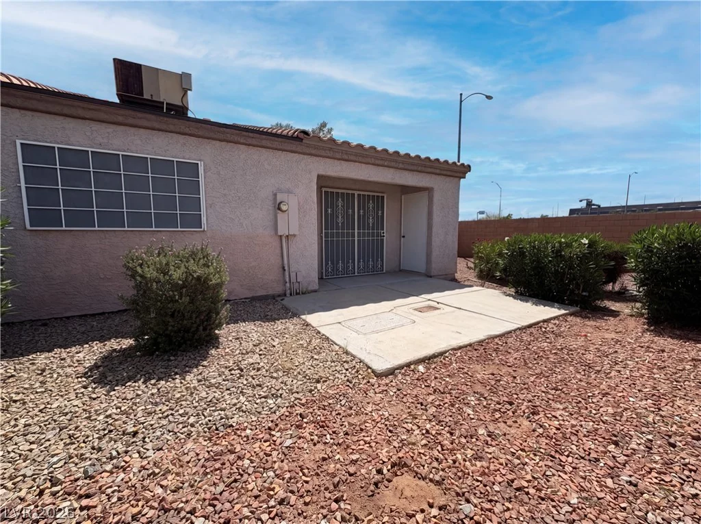 1371 Di Blasi, Las Vegas, NV 89119