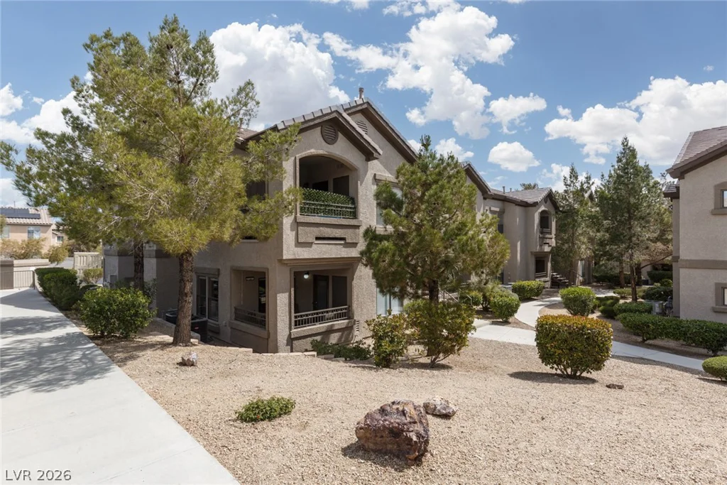 8250 Grand Canyon, Las Vegas, NV 89166