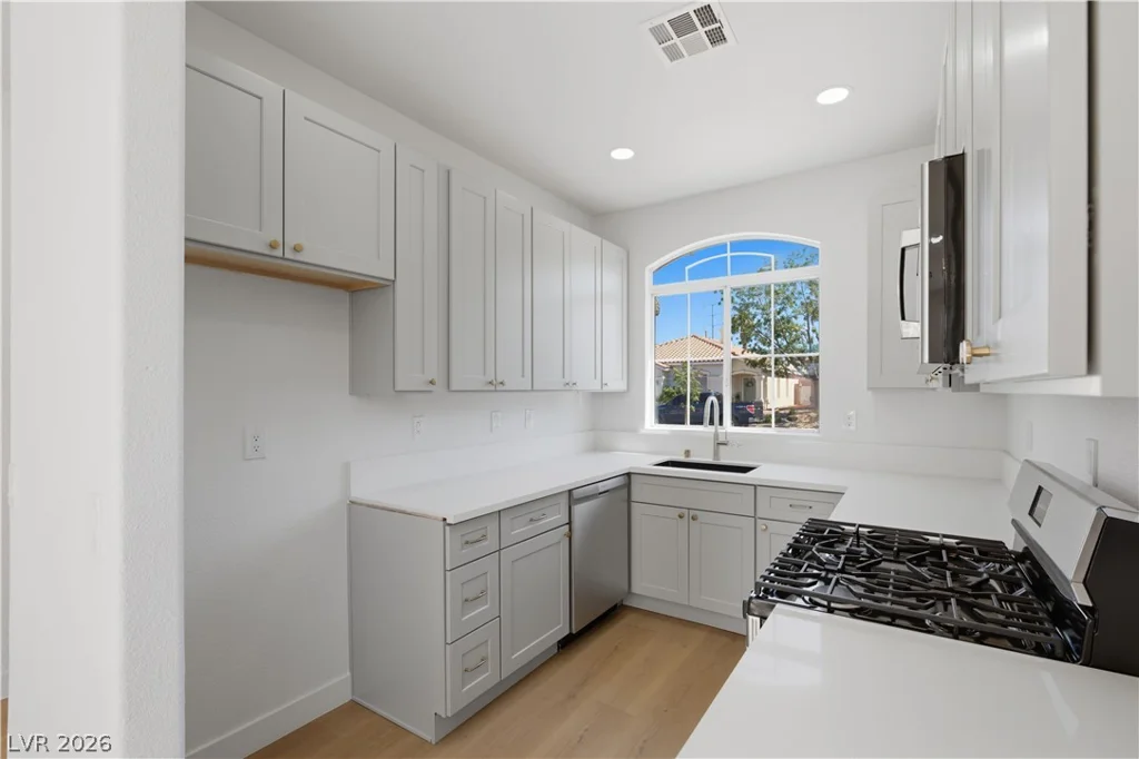 1408 Hometown, Henderson, NV 89074