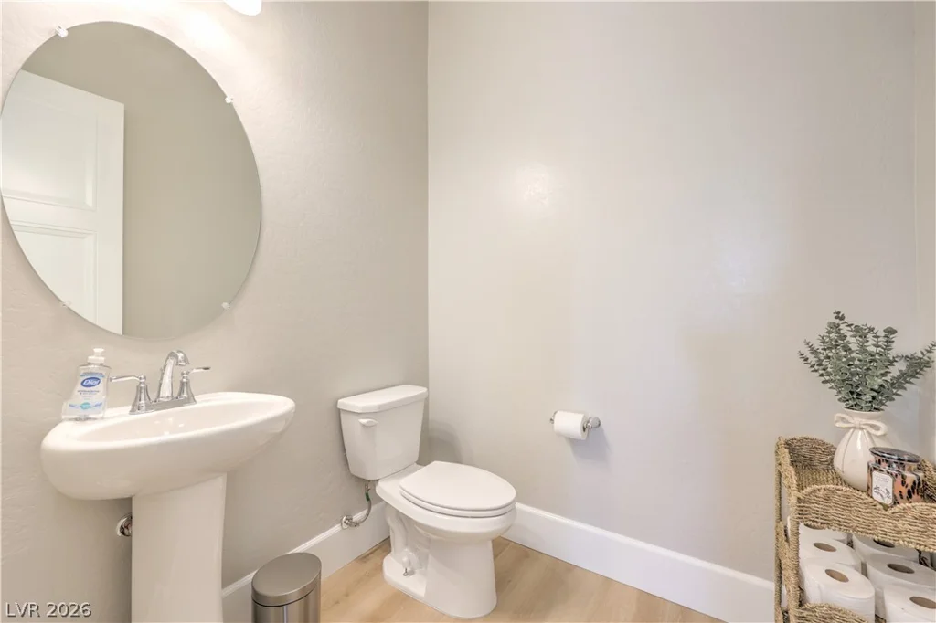 9930 Justin Earl, Las Vegas, NV 89149