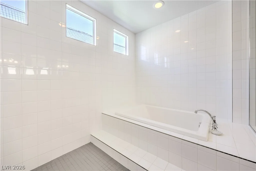 9930 Justin Earl, Las Vegas, NV 89149