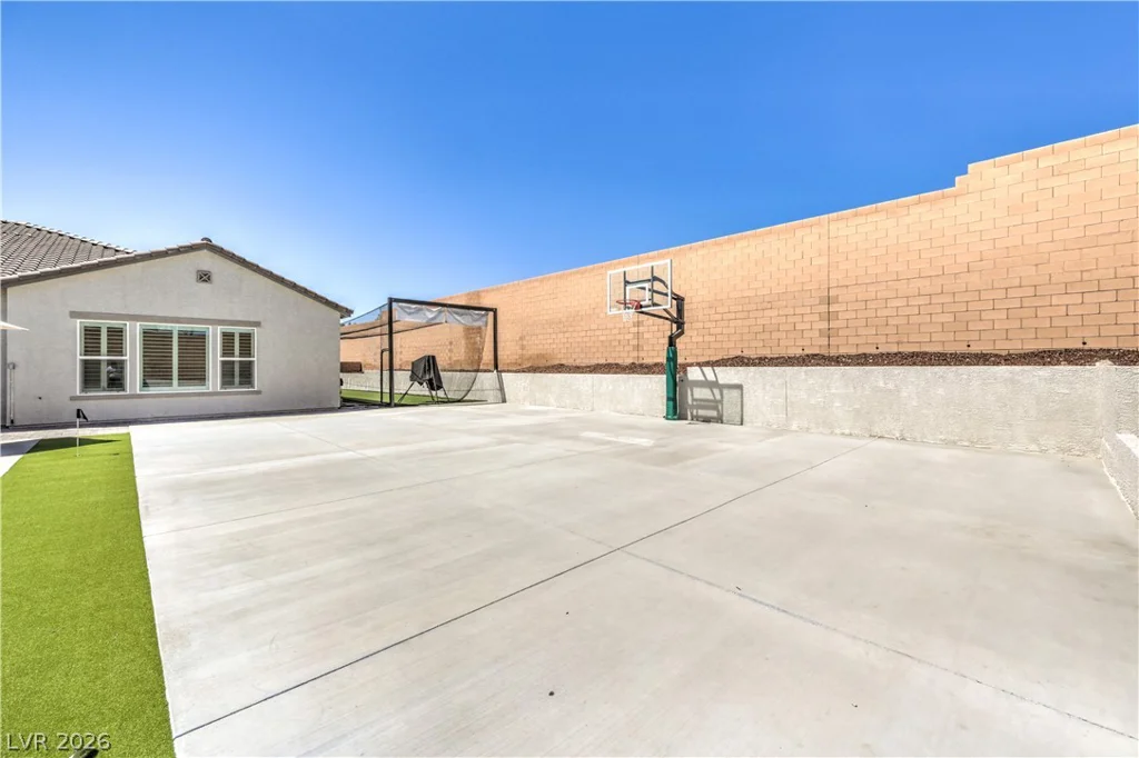 9930 Justin Earl, Las Vegas, NV 89149