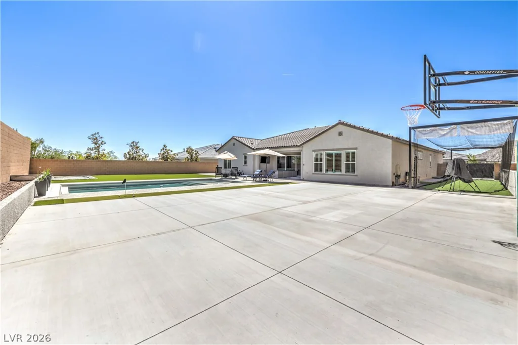 9930 Justin Earl, Las Vegas, NV 89149