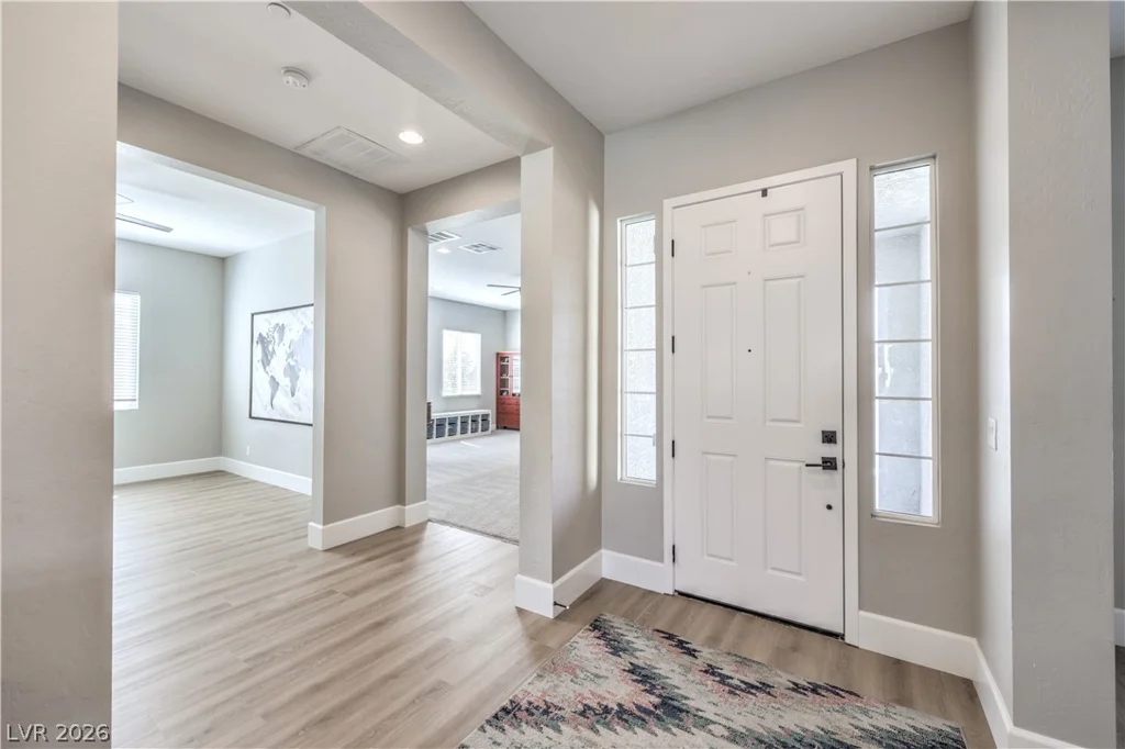 9930 Justin Earl, Las Vegas, NV 89149