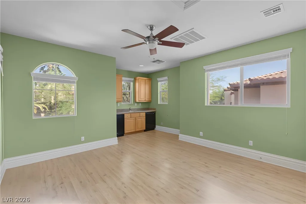 211 Crooked Putter, Las Vegas, NV 89148