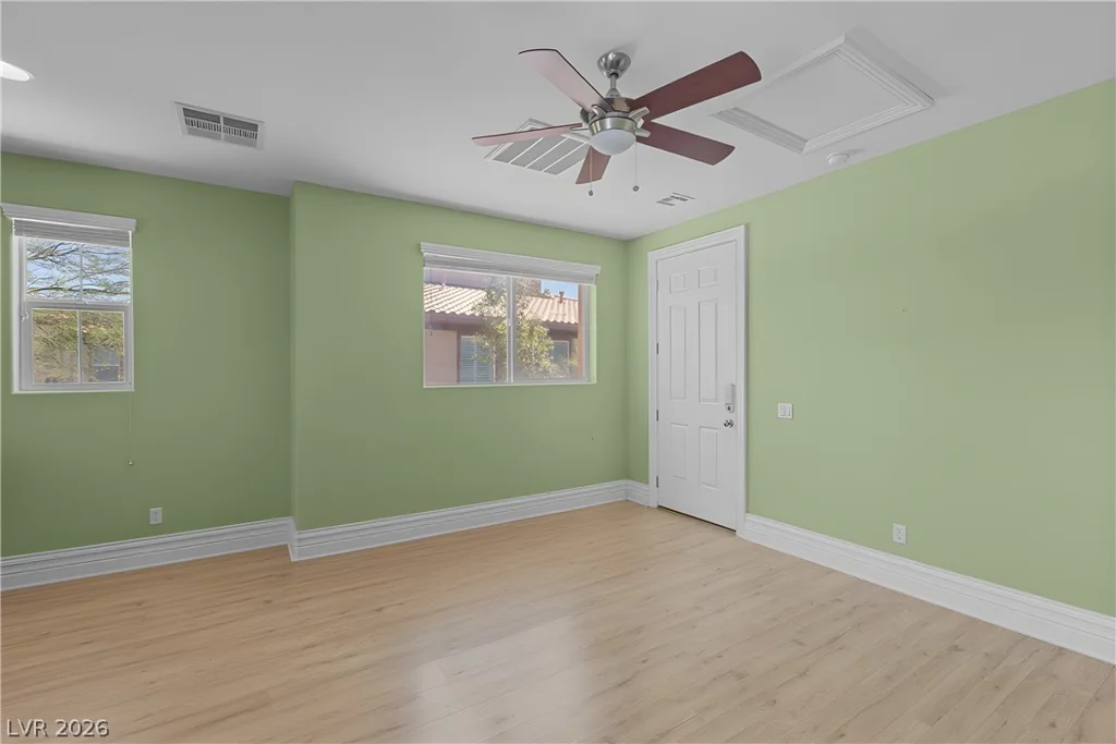 211 Crooked Putter, Las Vegas, NV 89148