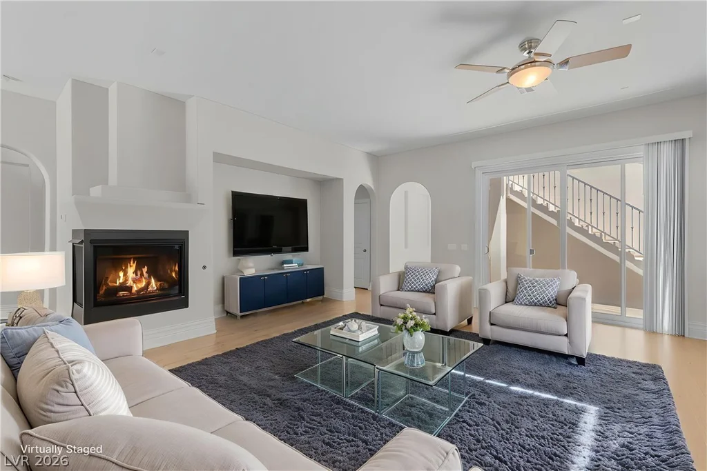 211 Crooked Putter, Las Vegas, NV 89148