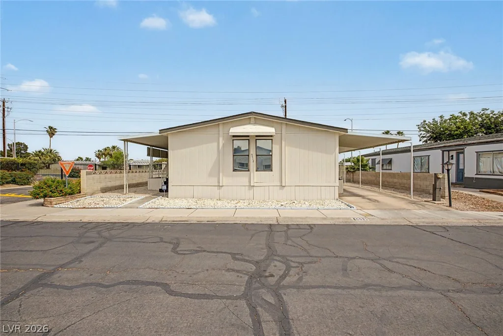 5512 Aldama, Las Vegas, NV 89122