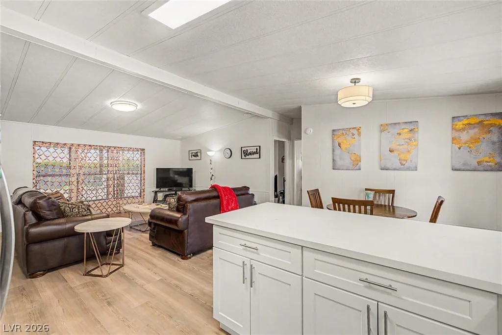 5512 Aldama, Las Vegas, NV 89122