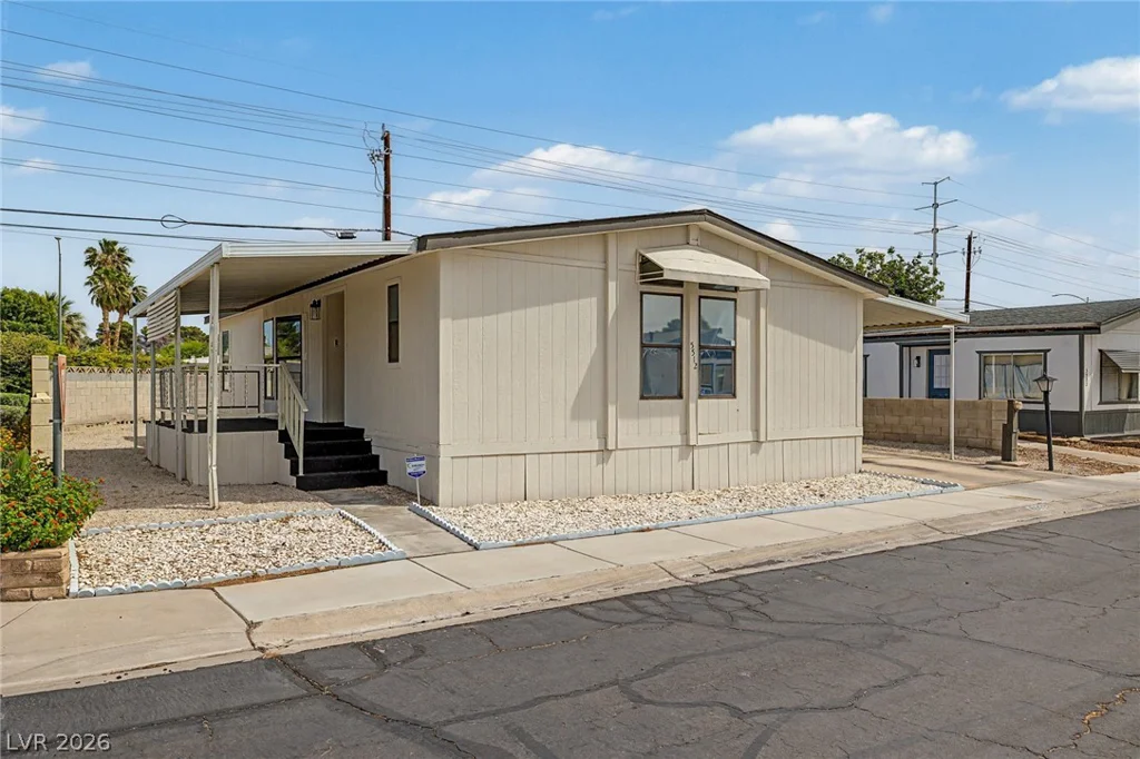 5512 Aldama, Las Vegas, NV 89122
