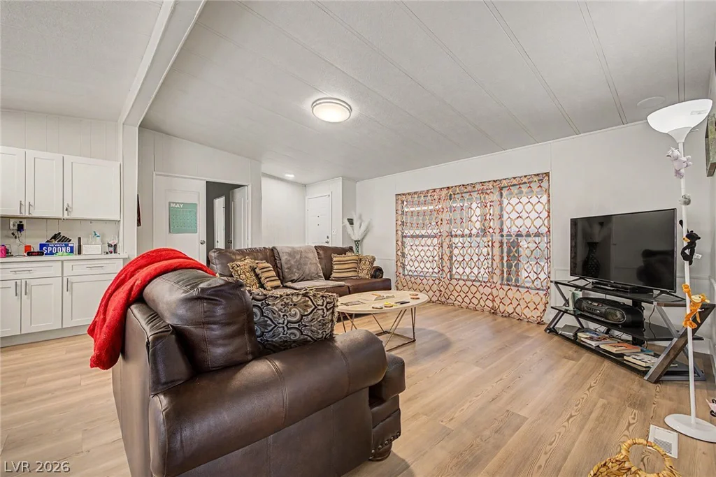 5512 Aldama, Las Vegas, NV 89122