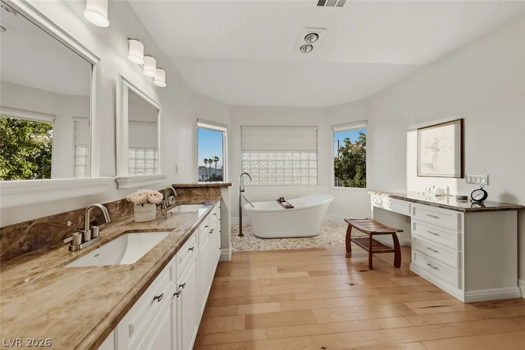 2438 Tour Edition, Henderson, NV 89074