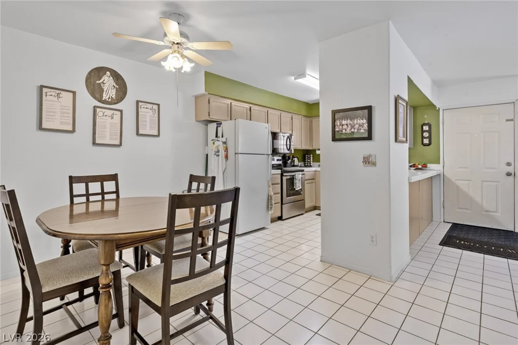 2725 Nellis, Las Vegas, NV 89121