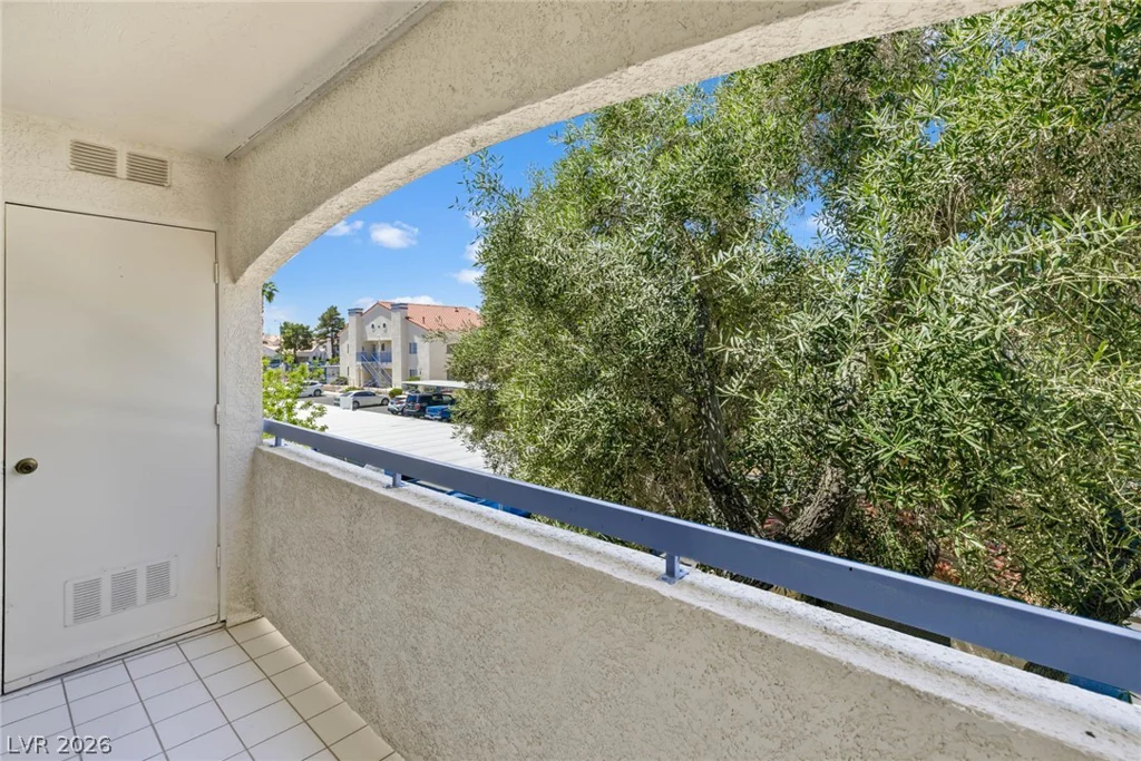 2725 Nellis, Las Vegas, NV 89121