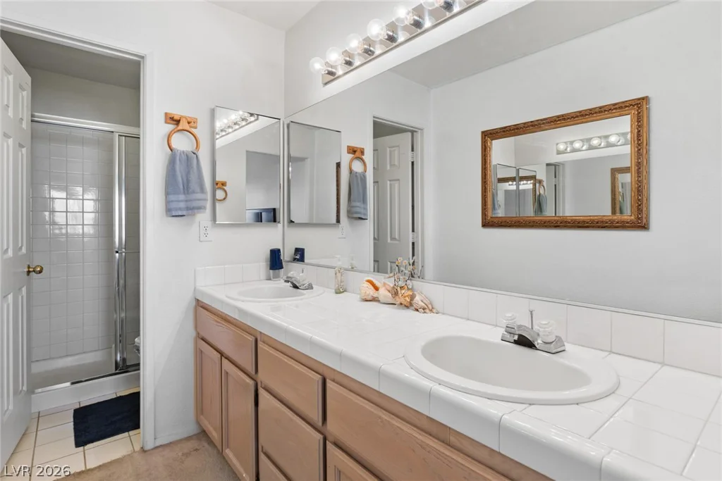 2725 Nellis, Las Vegas, NV 89121