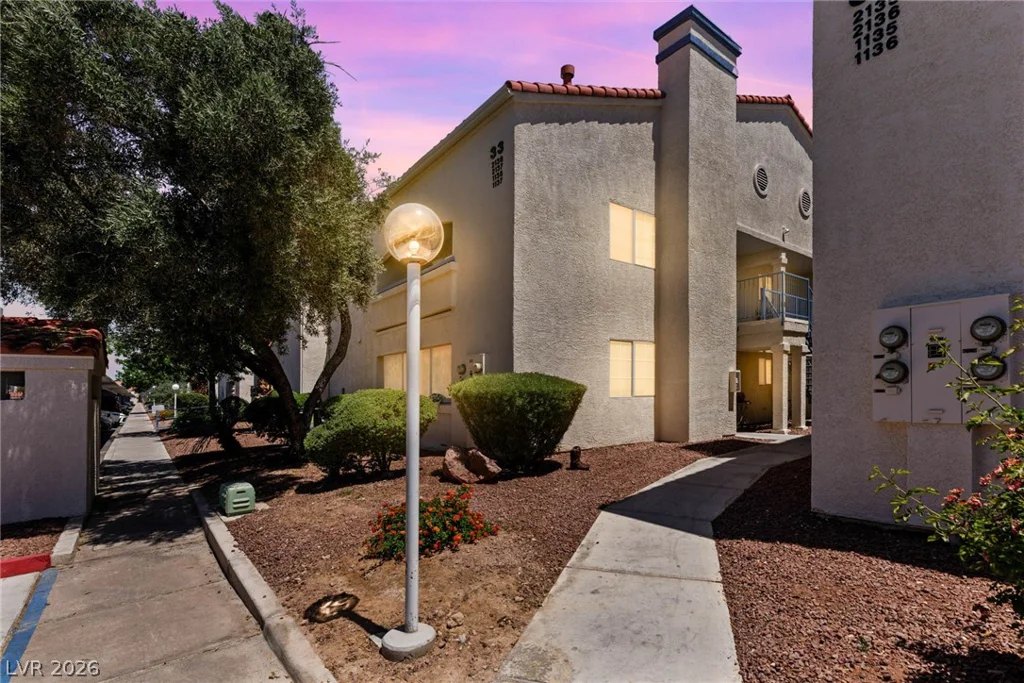2725 Nellis, Las Vegas, NV 89121