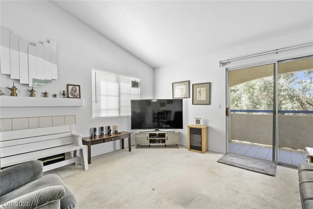 2725 Nellis, Las Vegas, NV 89121