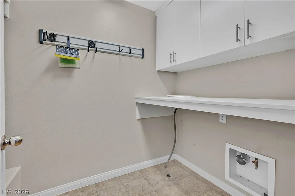 9050 Tropicana, Las Vegas, NV 89147