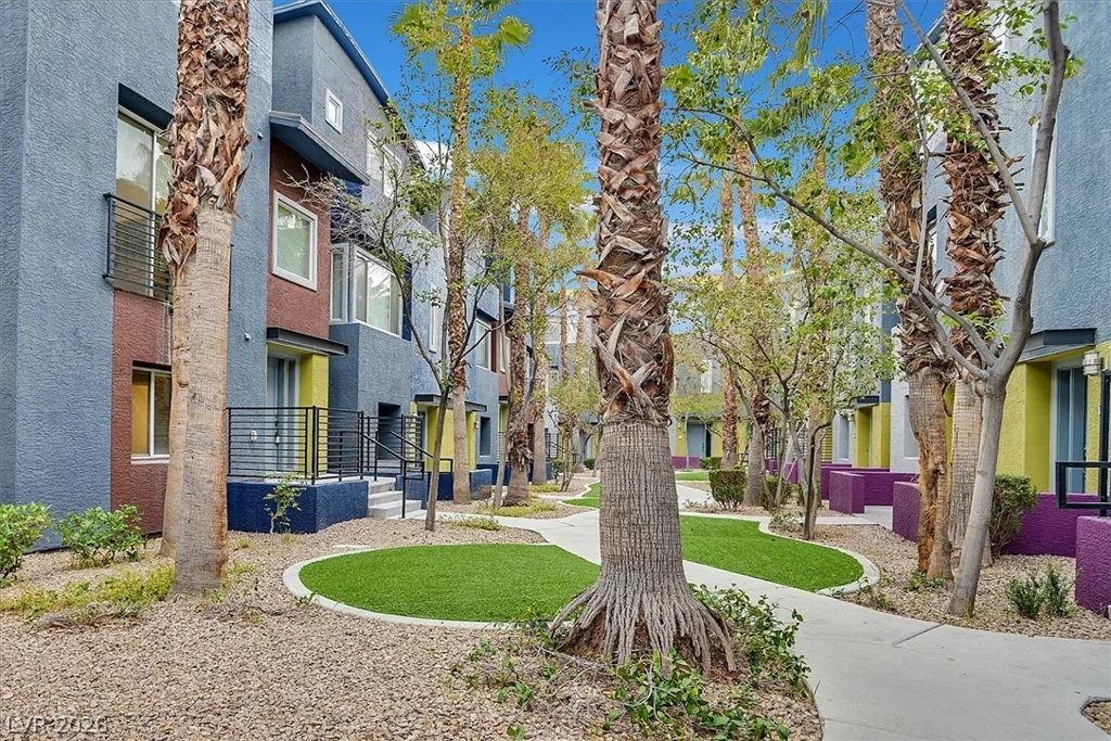 9050 Tropicana, Las Vegas, NV 89147