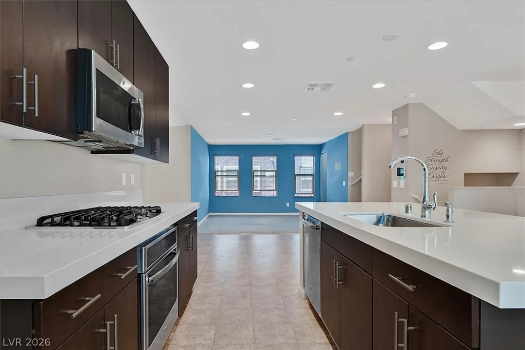9050 Tropicana, Las Vegas, NV 89147