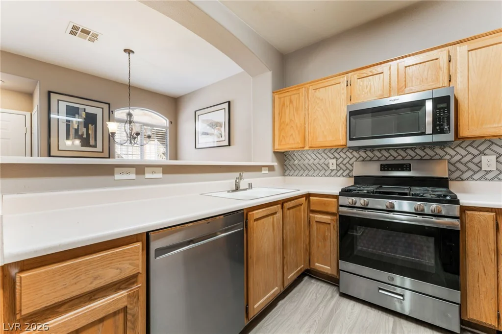 1341 Dusty Creek, Las Vegas, NV 89128