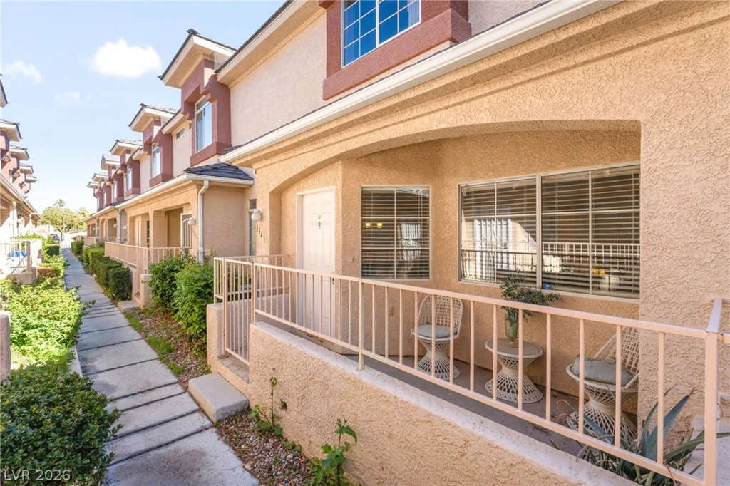 1341 Dusty Creek, Las Vegas, NV 89128