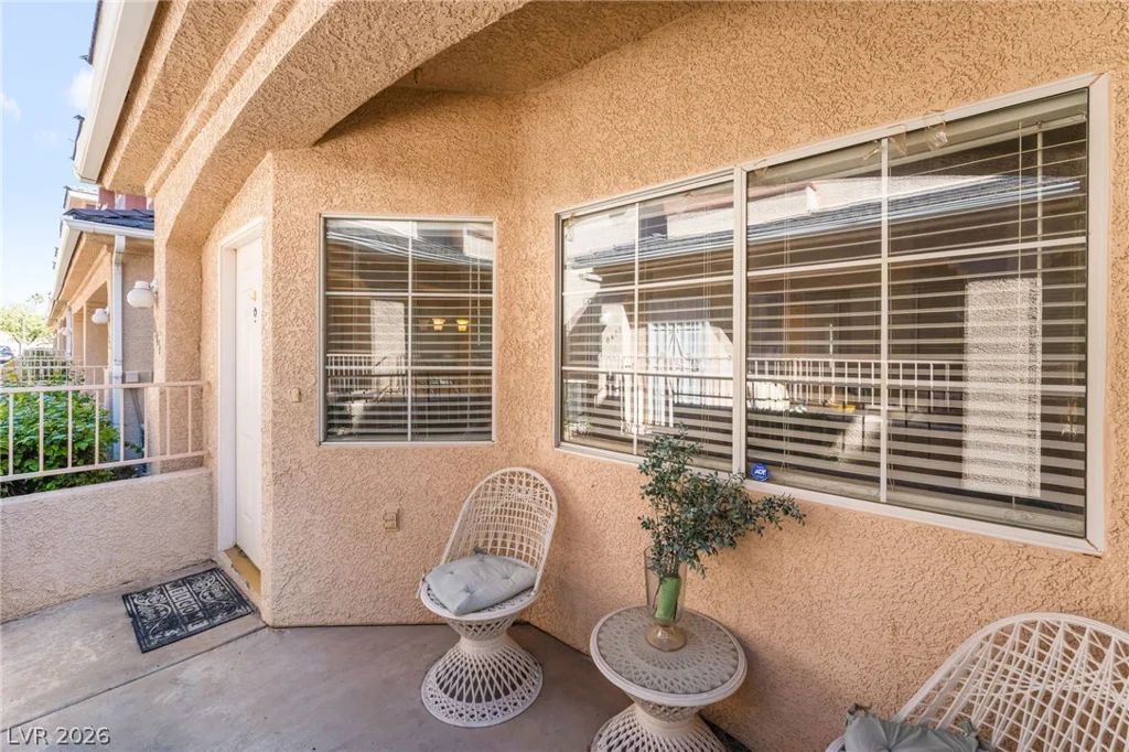 1341 Dusty Creek, Las Vegas, NV 89128