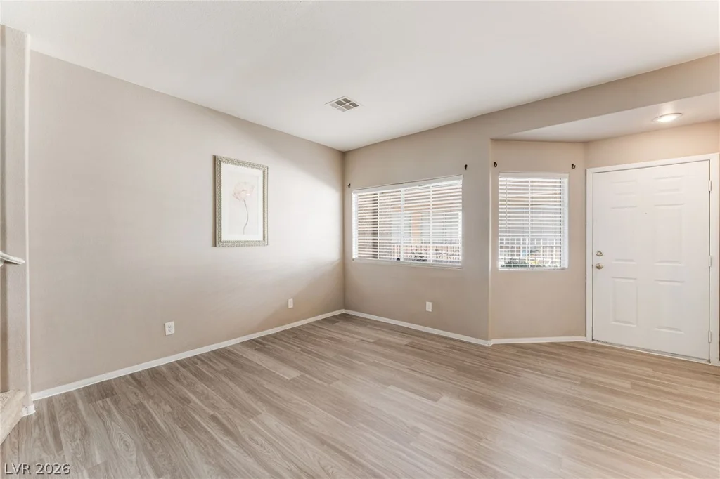 1341 Dusty Creek, Las Vegas, NV 89128
