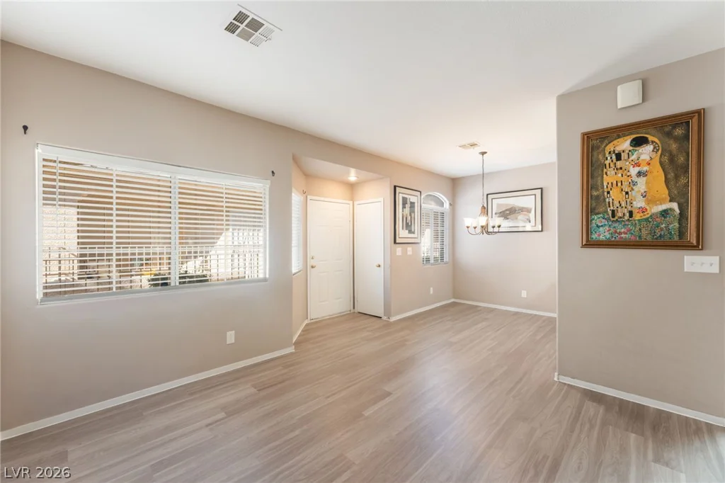 1341 Dusty Creek, Las Vegas, NV 89128