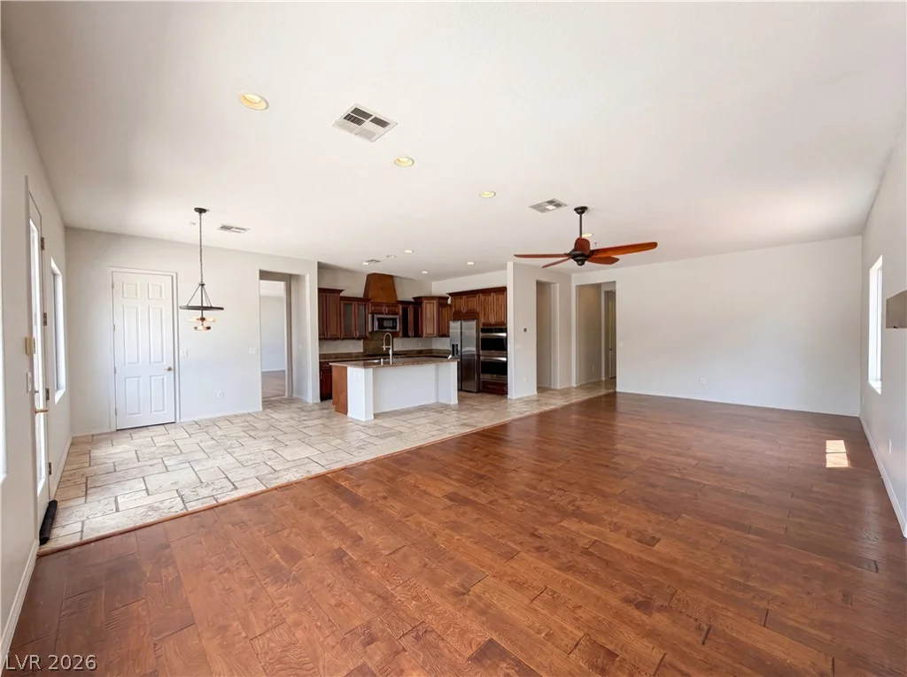 7112 Via Campanile, Las Vegas, NV 89131