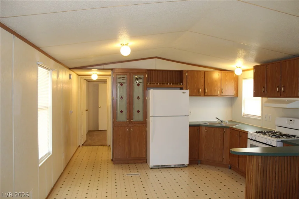 3851 Donner, Pahrump, NV 89048