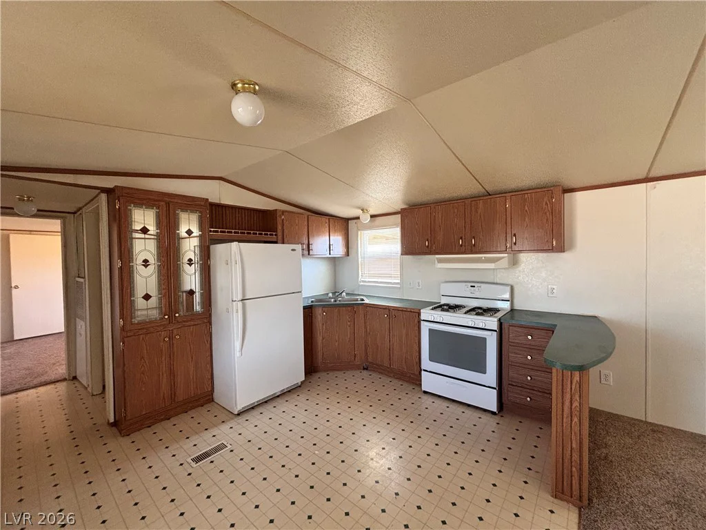 3851 Donner, Pahrump, NV 89048