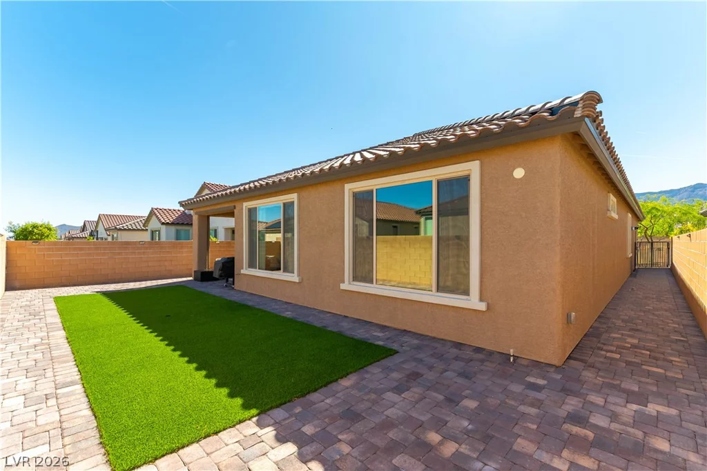 6562 Sandero Springs, Las Vegas, NV 89166