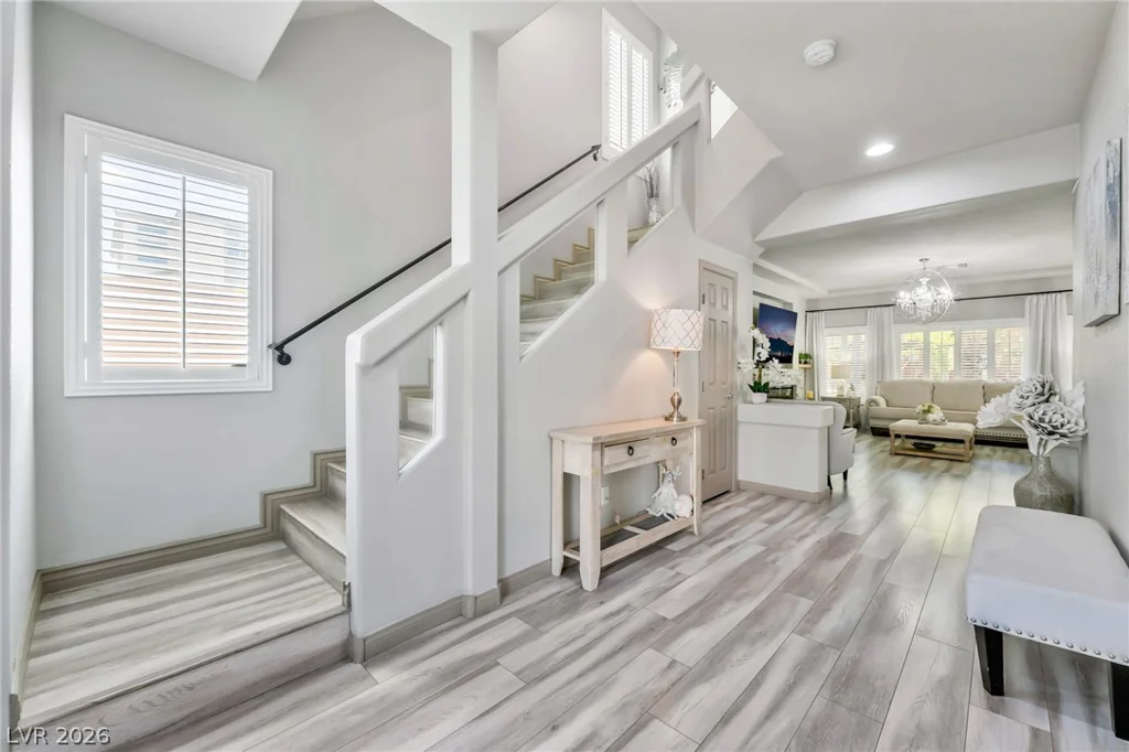10183 Cascadia Creek, Las Vegas, NV 89141